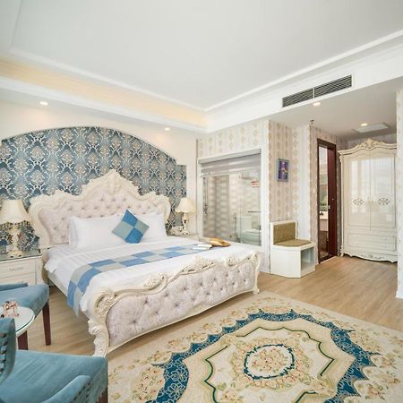 דה נאנג Royal Beach Hotel מראה חיצוני תמונה