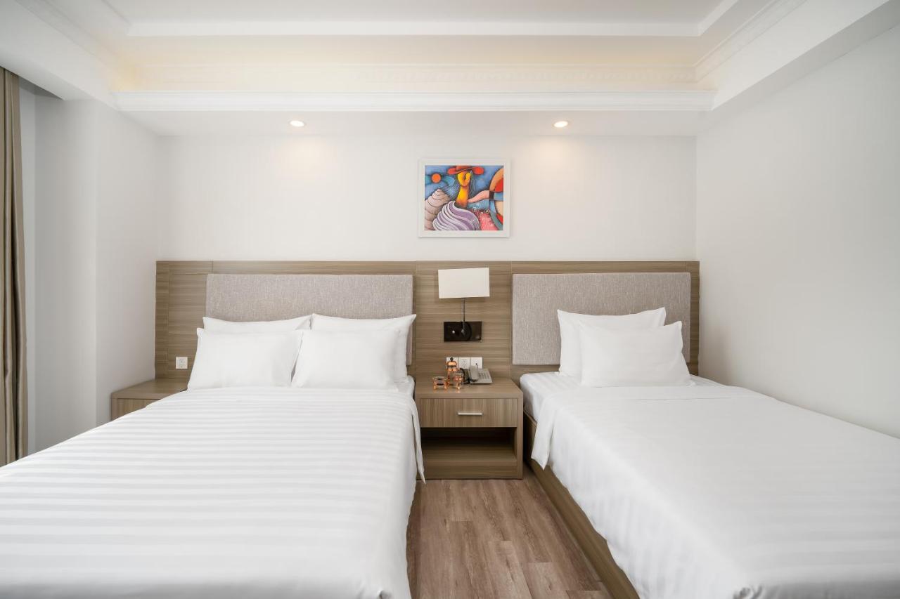 דה נאנג Royal Beach Hotel מראה חיצוני תמונה